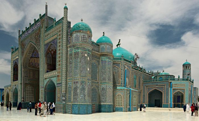  Mazar-e Sharif, Afghanistan skank